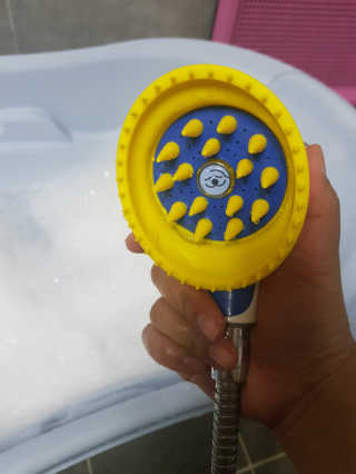 Pethroom 페스룸 PETHROOM RELAX SHOWER 페스룸 릴렉스 샤워기 — 5점을 준 리뷰어가 2018년 11월 올린 사용 사진
