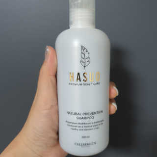 셀리본 하수오 내츄럴 프리벤션 탈모관리 샴푸 300ml — 5점을 준 리뷰어가 2019년 11월 올린 사용 사진