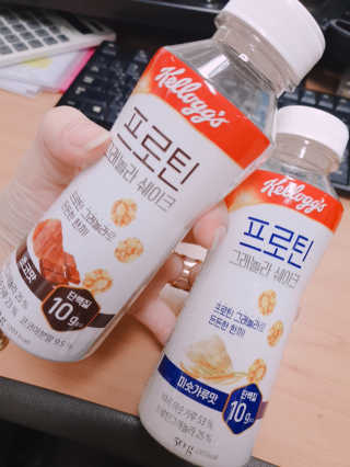켈로그 프로틴바 멀티팩+프로틴 그래놀라 쉐이크 2종 — 5점을 준 리뷰어가 2020년 1월 올린 사용 사진