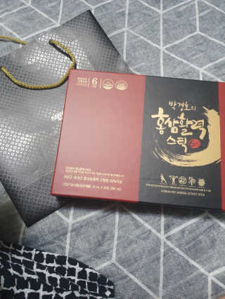 메이준뉴트리 박경호의 홍삼활력스틱 10ml x 30포 — 5점을 준 리뷰어가 2020년 2월 올린 사용 사진