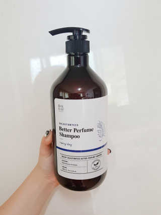 달리프 베러 퍼퓸 샴푸 1000ml 레이니데이 or 일랑로즈 — 4점을 준 리뷰어가 2018년 9월 올린 사용 사진