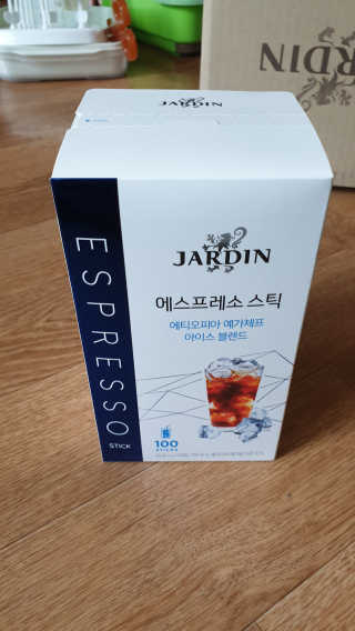 (주)쟈뎅 [쟈뎅] 에스프레소스틱 아이스블렌드 — 5점을 준 리뷰어가 2019년 5월 올린 사용 사진