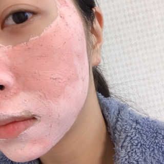 하프 문 아이즈 [하프문아이즈] 핑크 프루티X호지니 마스크팩 세트 — 3점을 준 리뷰어가 2019년 10월 올린 사용 사진