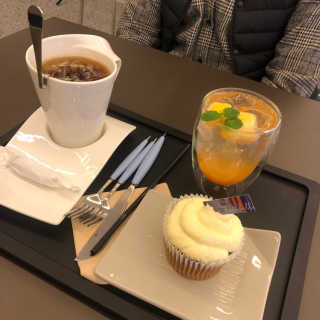 [포벨르] 아메리카노or 돌체라떼 + 에이드 + 디저트 — 4.5점을 준 리뷰어가 2019년 1월 올린 사용 사진