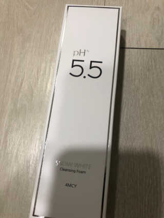 포므시 스노우화이트클렌징폼pH5.5 — 5점을 준 리뷰어가 2020년 1월 올린 사용 사진