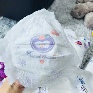 네추럴블라썸 NATURAL BLOSSOM 슈퍼 얇은 바지 기저귀 — 5점을 준 리뷰어가 2018년 10월 올린 사용 사진
