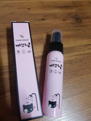 쏘닷B 휴대폰 살균소독제 깨끄냥 — 5점을 준 리뷰어가 2017년 6월 올린 사용 사진