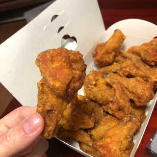 [치킨마루]-  빠사칸윙봉현미 + 콜라 500ml — 5점을 준 리뷰어가 2019년 7월 올린 사용 사진