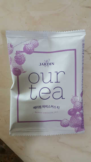 (주)쟈뎅 쟈뎅 아워티 베리썸 히비스커스 — 5점을 준 리뷰어가 2019년 10월 올린 사용 사진