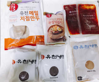 유천냉면 유천 비빔냉면 2인분+메밀지짐만두 280g — 5점을 준 리뷰어가 2018년 6월 올린 사용 사진