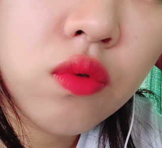 [블랙루즈] 코튼 립 컬러 — 3.67점을 준 리뷰어가 2018년 9월 올린 사용 사진