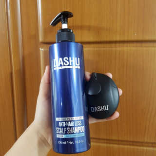 다슈코리아 다슈 단백질 한방 두피 골드 샴푸 500ml +샴푸브러쉬 — 4점을 준 리뷰어가 2019년 5월 올린 사용 사진
