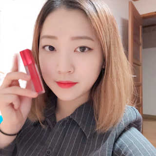 [블랙루즈] 에어 핏 벨벳틴트 시즌1 7종 중 택1+랜덤1 — 3.83점을 준 리뷰어가 2018년 11월 올린 사용 사진