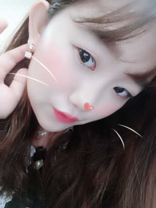 수앤수 원터치귀걸이 로즈핑크컬러 13종 모음 — 4.5점을 준 리뷰어가 2019년 3월 올린 사용 사진