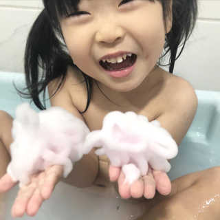 꼬모조이 탱글탱글 구름 콩순이 버블바스 — 5점을 준 리뷰어가 2019년 12월 올린 사용 사진