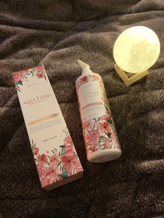 아쿠아큐링 아쿠아티링 익스트림데미지 헤어케어 500ml — 5점을 준 리뷰어가 2018년 11월 올린 사용 사진
