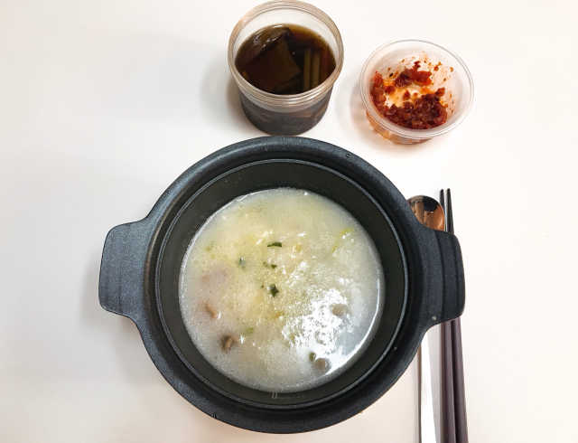 [풀무원] 사골곰탕국밥 황태해장국밥 리뷰 사진