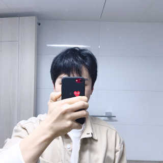 다슈코리아 다슈 클래식 타이거 레이지 수성 포마드 — 4.5점을 준 리뷰어가 2019년 3월 올린 사용 사진