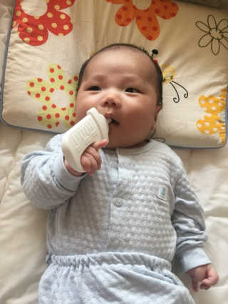 심통젖병치발기 — 3.75점을 준 리뷰어가 2018년 4월 올린 사용 사진