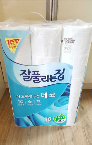 잘풀리는집 더 도톰한 3겹 데코 30롤 — 5점을 준 리뷰어가 2018년 5월 올린 사용 사진