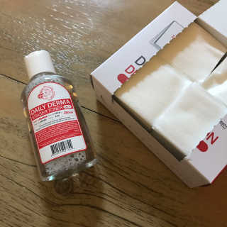 나이팅게일 광채토너130ml+더마 드레싱 코튼 100 SET — 4.33점을 준 리뷰어가 2018년 5월 올린 사용 사진