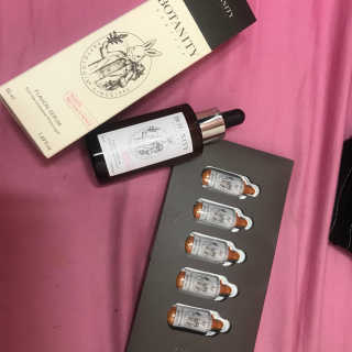 보타니티 [홍]조[진]정[결]케어 플라본 세럼 — 5점을 준 리뷰어가 2018년 5월 올린 사용 사진