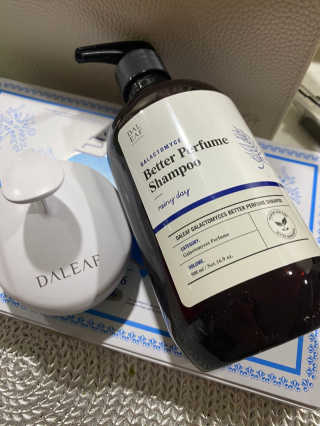 달리프 베러 퍼퓸 샴푸 1000ml 레이니데이 or 일랑로즈 — 5점을 준 리뷰어가 2019년 12월 올린 사용 사진