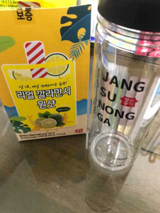 장수농가 리얼깔라만시 원샷 50ml 10팩+보틀 — 4.5점을 준 리뷰어가 2019년 5월 올린 사용 사진