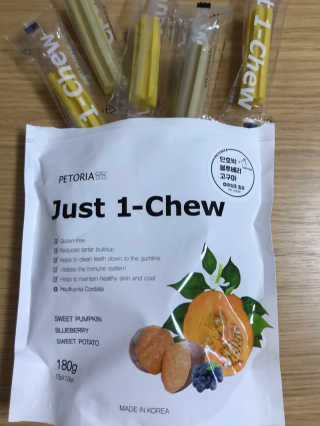 [펫토리아] 한입뚝딱 혼합 덴탈츄 Just 1-Chew — 5점을 준 리뷰어가 2020년 2월 올린 사용 사진
