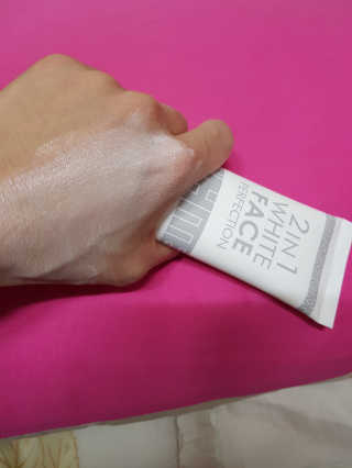피움 스킨바리스타 2in1 화이트 페이스 퍼펙션 50ml — 4.5점을 준 리뷰어가 2018년 10월 올린 사용 사진