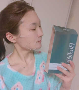 비엘리 브라이트닝&모이스처라이징 앰플 마스크 — 4.5점을 준 리뷰어가 2016년 12월 올린 사용 사진