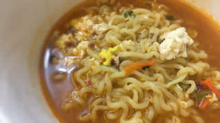 라면 그대로가 제일 맛있는 더엄마라면 — 4.5점을 준 리뷰어가 2019년 7월 올린 사용 사진