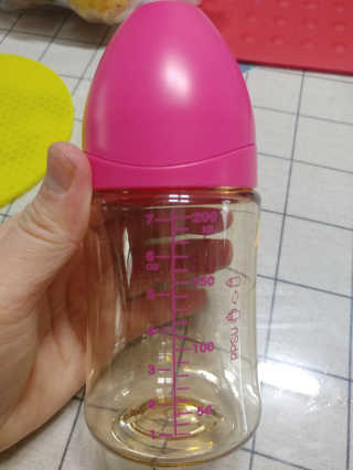 유비맘 PPSU 젖병 노꼭지_200ml_컬러 랜덤 발송 — 4점을 준 리뷰어가 2020년 1월 올린 사용 사진