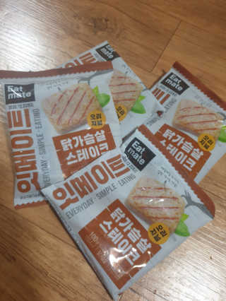 랭킹닭컴 잇메이트 닭가슴살 스테이크 혼합 1kg — 5점을 준 리뷰어가 2020년 1월 올린 사용 사진
