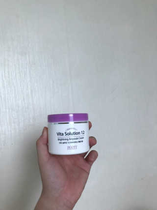 지고트 비타솔루션12 브라이트닝 앰플 크림 100ml — 4.5점을 준 리뷰어가 2019년 8월 올린 사용 사진