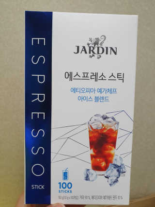 (주)쟈뎅 [쟈뎅] 에스프레소스틱 아이스블렌드 — 5점을 준 리뷰어가 2019년 5월 올린 사용 사진