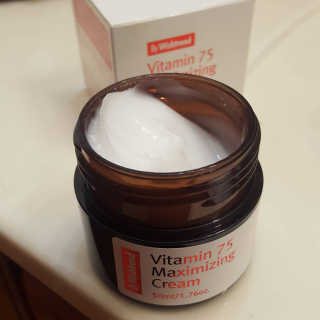 바이 위시트랜드 VITAMIN 75 CREAM — 4점을 준 리뷰어가 2017년 11월 올린 사용 사진