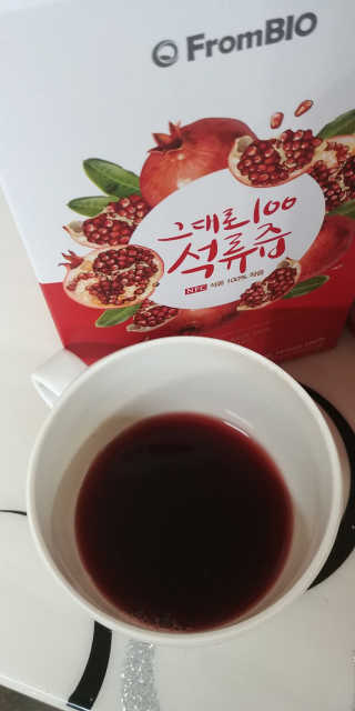 프롬바이오 오직 석류만 [그대로100 석류즙] 하루 1포로 건강하게 — 5점을 준 리뷰어가 2020년 2월 올린 사용 사진