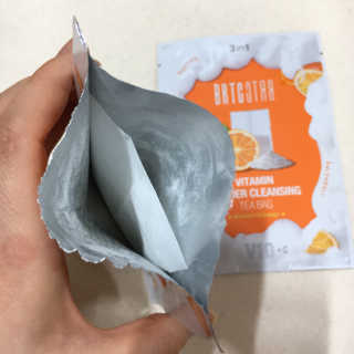 비알티씨 V10 파우더 클렌징 티백 2종 — 5점을 준 리뷰어가 2019년 2월 올린 사용 사진