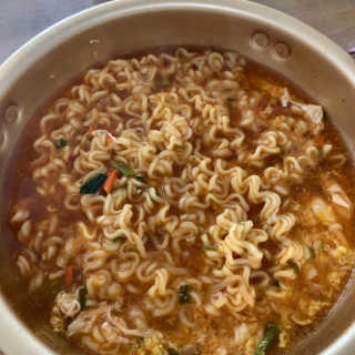 라면 그대로가 제일 맛있는 더엄마라면 — 5점을 준 리뷰어가 2019년 6월 올린 사용 사진