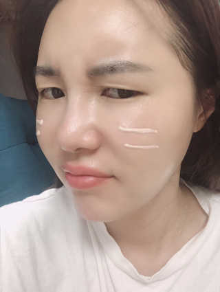 [스킨큐어] 산다화 내추럴 매직 비비 크림 — 5점을 준 리뷰어가 2019년 7월 올린 사용 사진