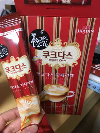 (주)쟈뎅 쟈뎅 까페모리 쿠크다스 까페라떼 — 5점을 준 리뷰어가 2017년 11월 올린 사용 사진