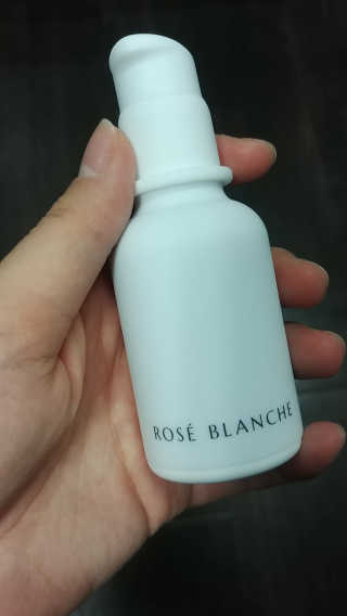 ROSE BLANCHE 로제블랑쉐 인텐시브 수딩 세럼 — 5점을 준 리뷰어가 2019년 7월 올린 사용 사진