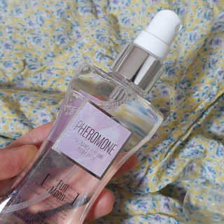 레드컨테이너 페로몬향 퍼퓸 바디미스트 80ml — 5점을 준 리뷰어가 2020년 3월 올린 사용 사진