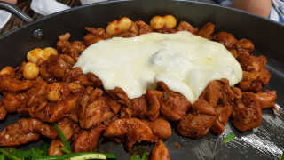 고향원조숯불닭갈비 [고향산천원조숯불닭갈비] 뼈없는 숯불닭갈비 2인세트 — 4.17점을 준 리뷰어가 2018년 10월 올린 사용 사진