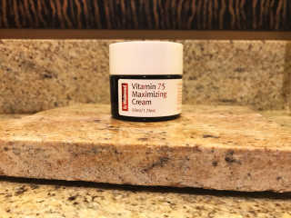 바이 위시트랜드 VITAMIN 75 CREAM — 5점을 준 리뷰어가 2018년 8월 올린 사용 사진