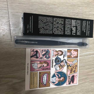 the naked object 디블랙팩치약 디블랙칫솔 세트 — 5점을 준 리뷰어가 2019년 3월 올린 사용 사진