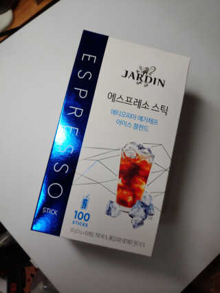 (주)쟈뎅 [쟈뎅] 에스프레소스틱 아이스블렌드 — 5점을 준 리뷰어가 2019년 4월 올린 사용 사진