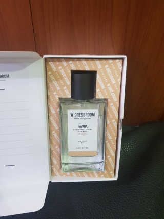 더블유드레스룸 퍼퓸 EDT 70ml — 4.83점을 준 리뷰어가 2018년 10월 올린 사용 사진