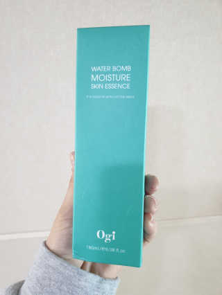 오지아이 워터 밤 모이스처 스킨 에센스 180ml — 4점을 준 리뷰어가 2020년 1월 올린 사용 사진